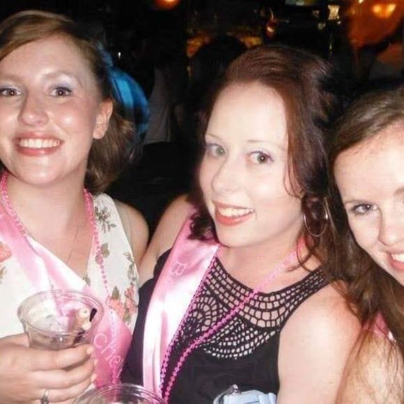 Meet your Posher, Cass - Picture 1 of 1